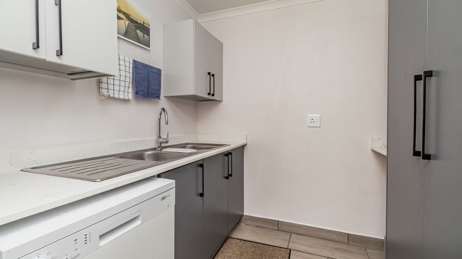 4 Bedroom Property for Sale in Old Place Western Cape